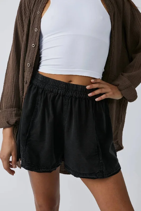 Get Free Poplin Pull On Shorts In Black